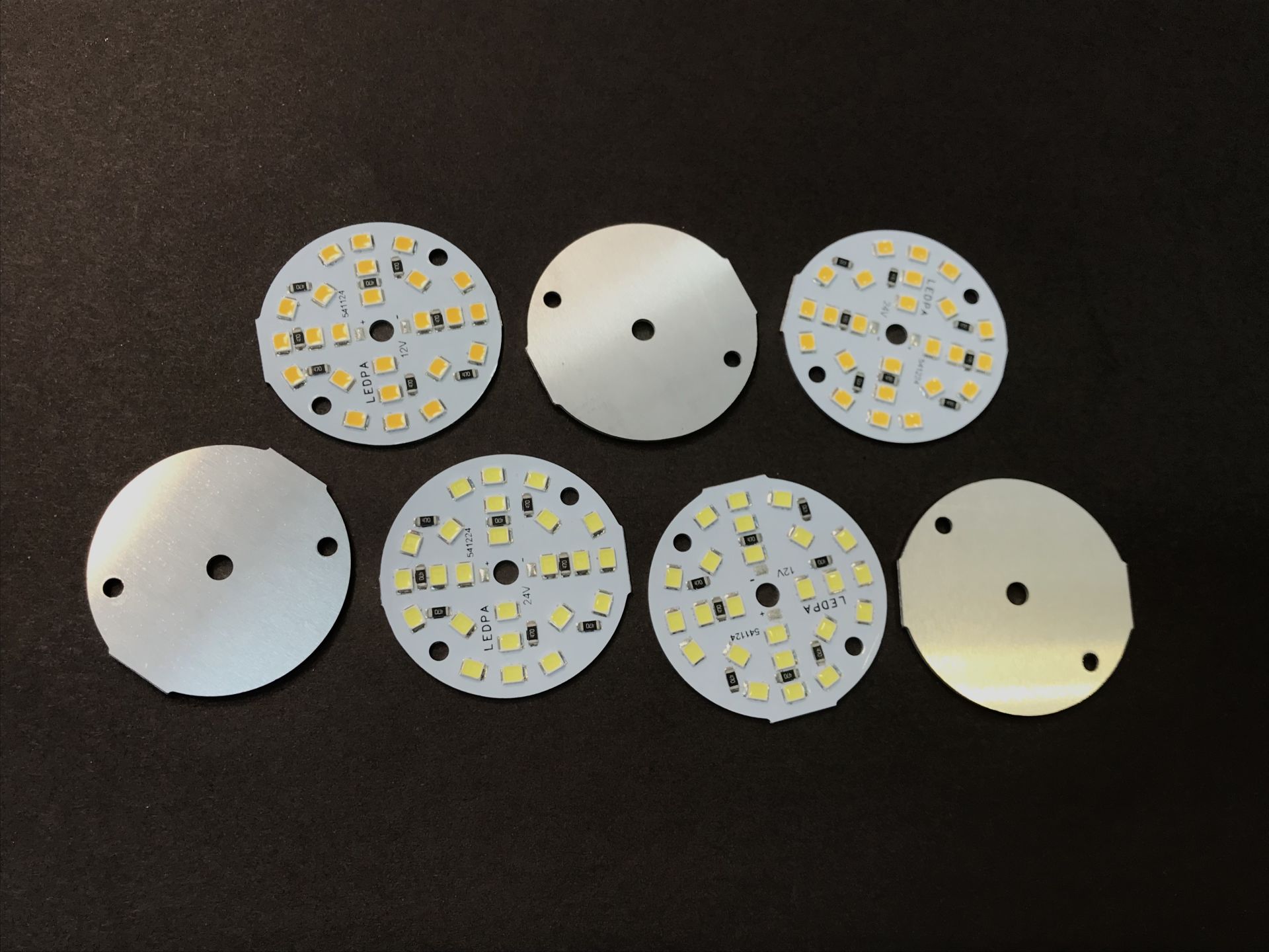 541124 - 24V 5W LED , 24 LEDLİ 3000K GÜN IŞIĞI ÇAP 4CM